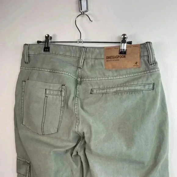 One Teaspoon Olive Straight Leg Cargo Utility Pant With Exposed Buttons - Picture 6 of 10